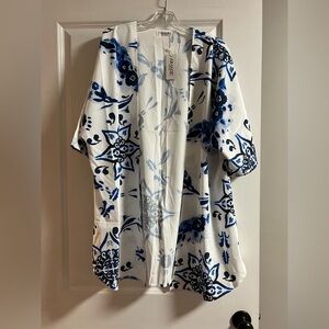 NWT Blue and White Floral Kimono